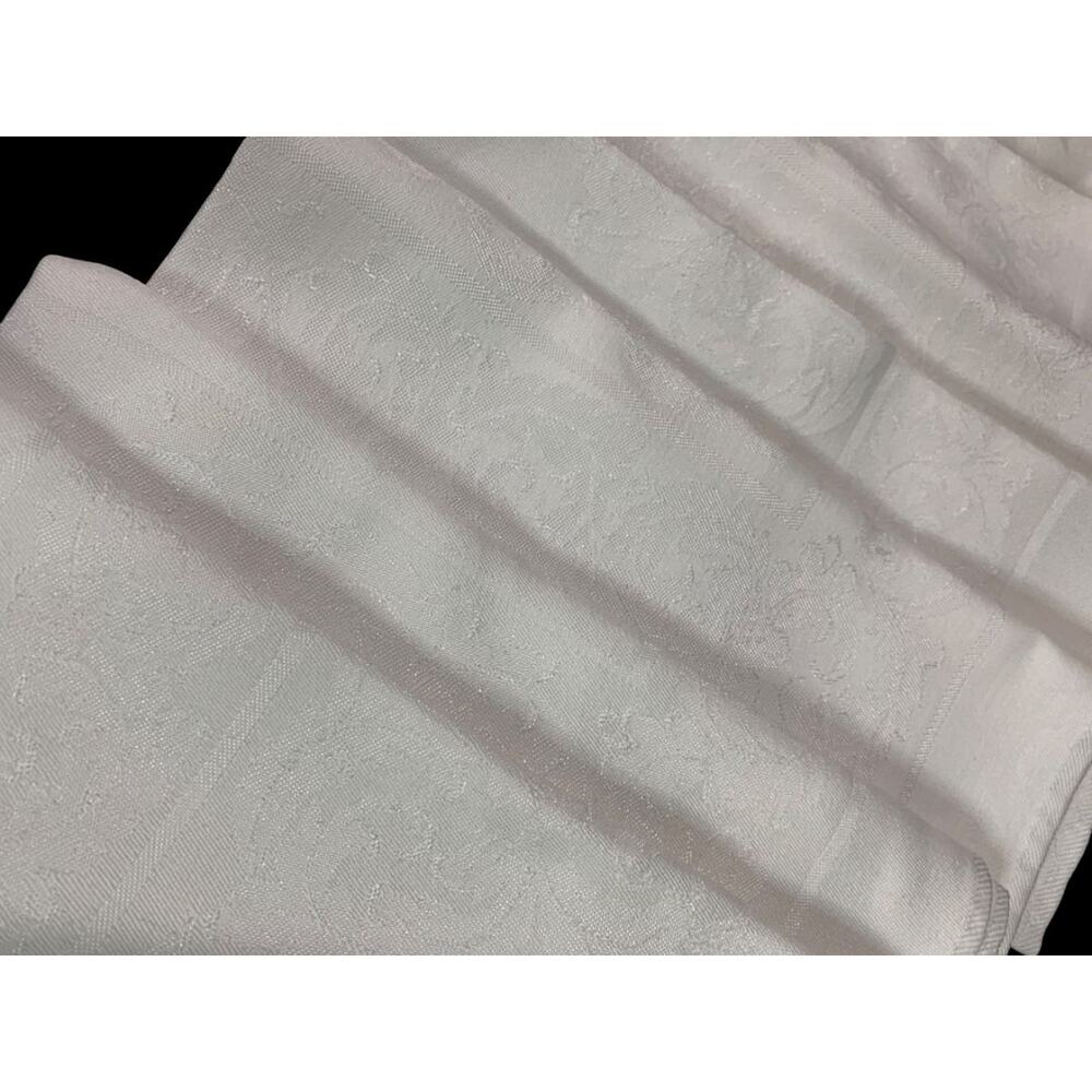 Set of 7 Cloth Napkins White Formal Table Linens Subtle Design 18.5" Square - Picture 3 of 8